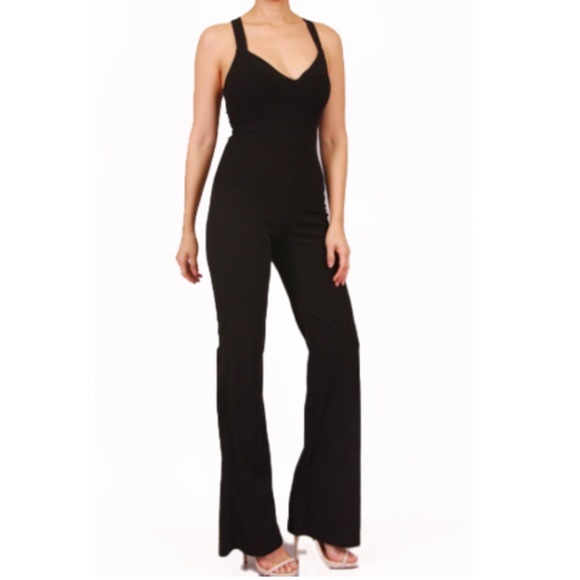 SOLID BLACK JUMPSUIT WITH OPEN BACK - Picture 2 of 8
